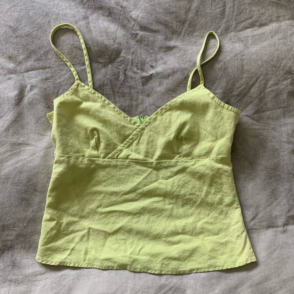 green cropped tank
